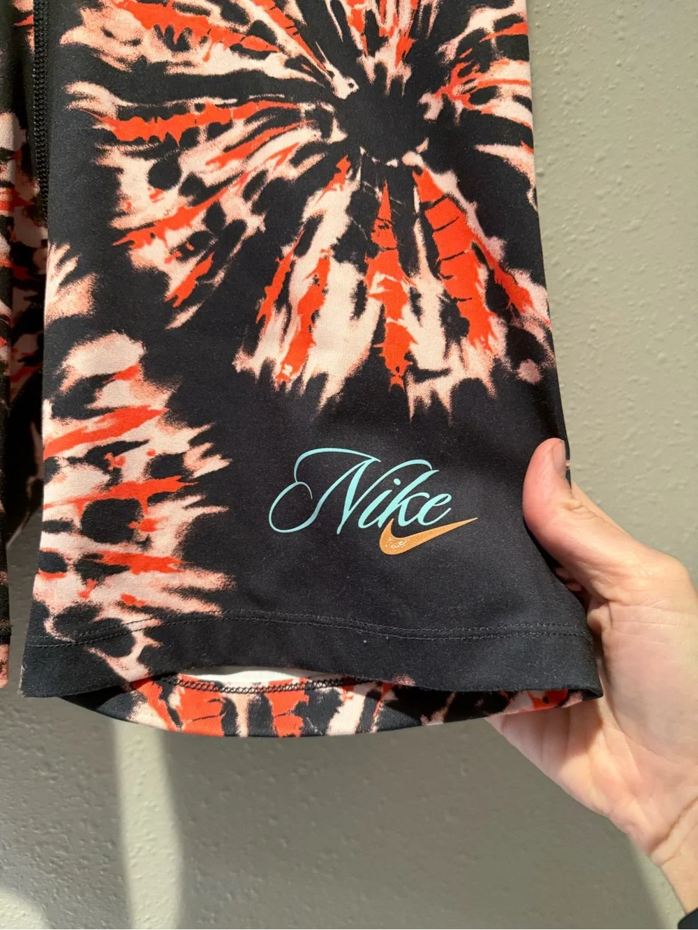 Nike High-Rise Sunburst Tie Dye Biker Shorts Black Orange Size Medium